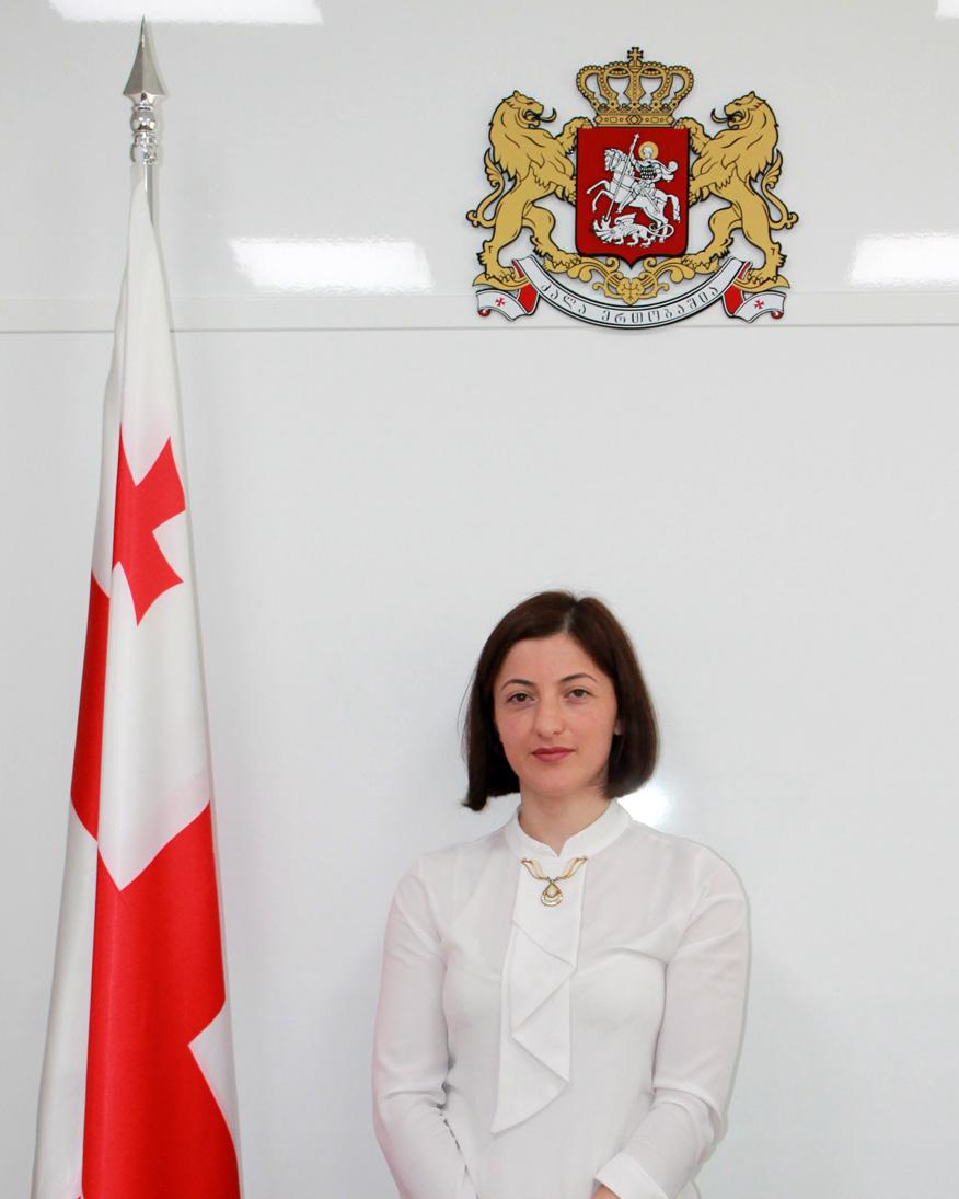 თამუნა აბაშიძე